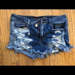 American Eagle - Hi-Rise “shortie” shorts